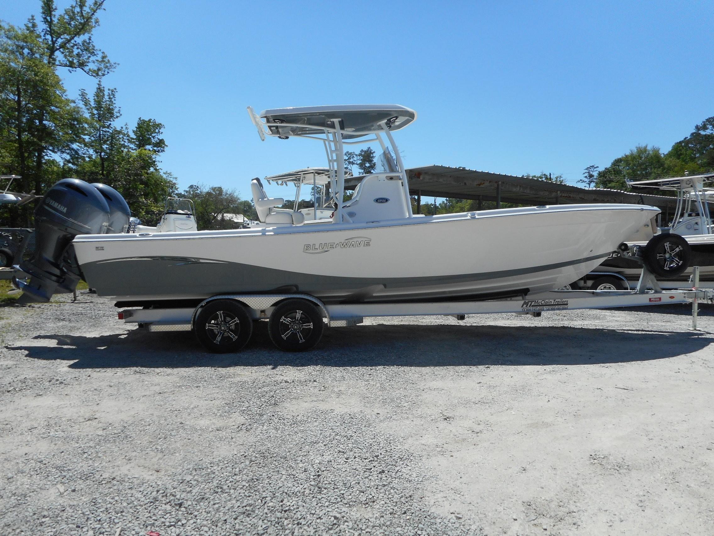 New  2019 27.17' Blue Wave 2800 Pure Hybrid Center Console in Slidell, Louisiana