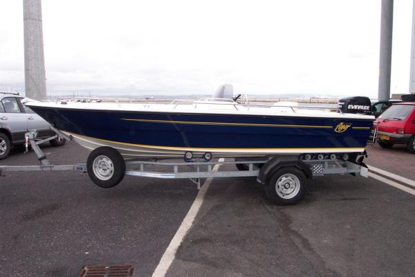 Salcombe Flyer 530