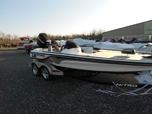 2012 Nitro Z-8