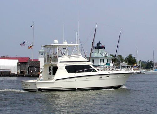 Hatteras 48 Convertible MINT