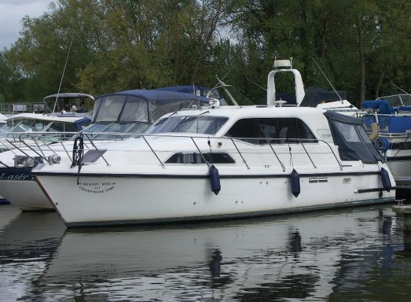 Bounty Sovereign 34 Sedan