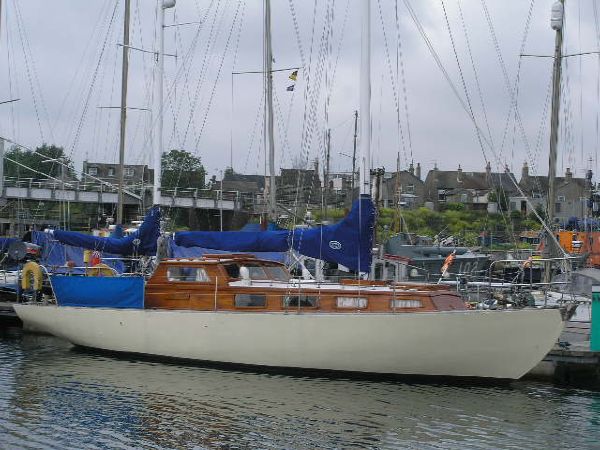 CUSTOM BUILT Bermudan Ketch