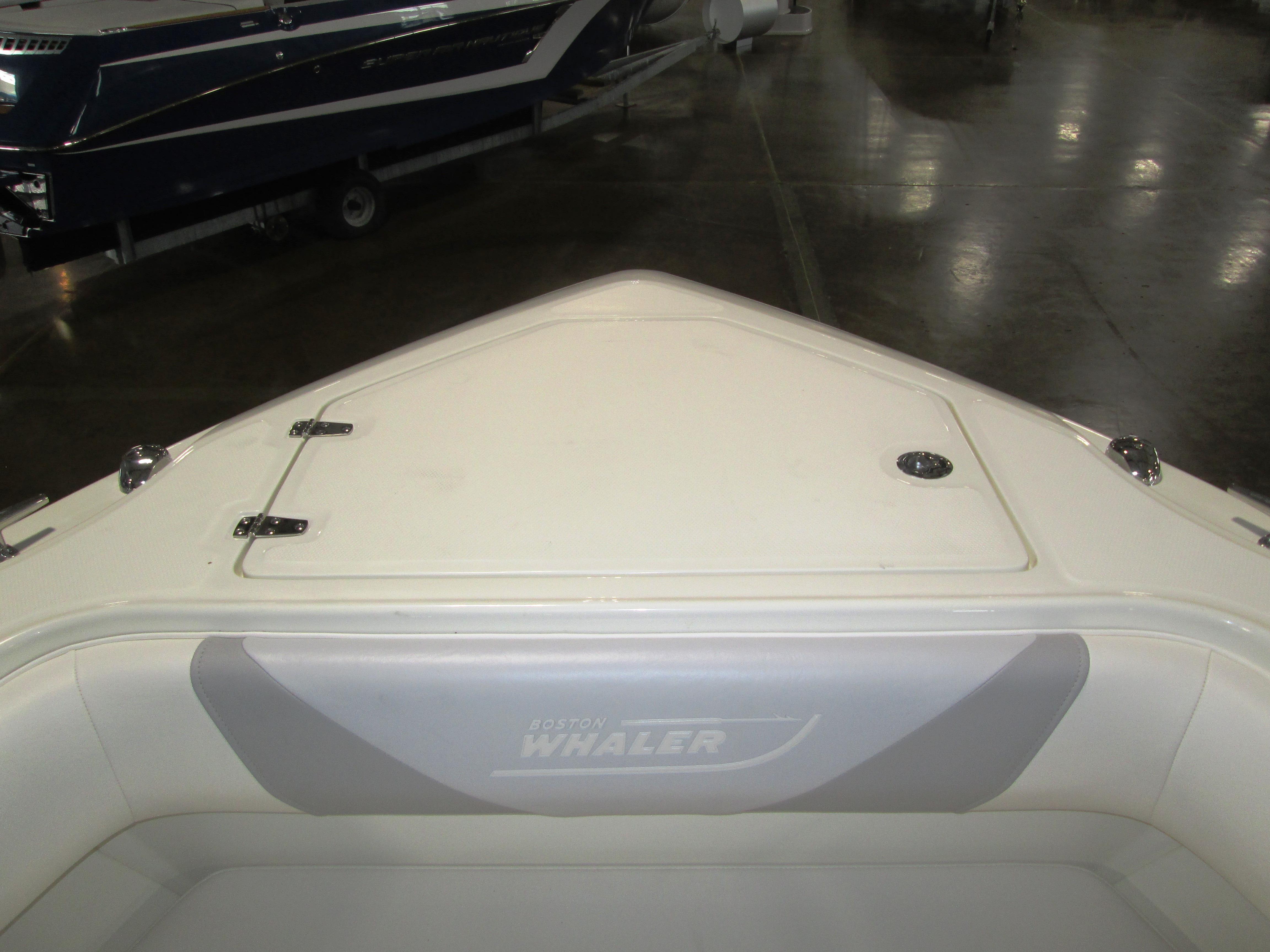 27' Boston Whaler, Listing Number 100752128, Image No. 7