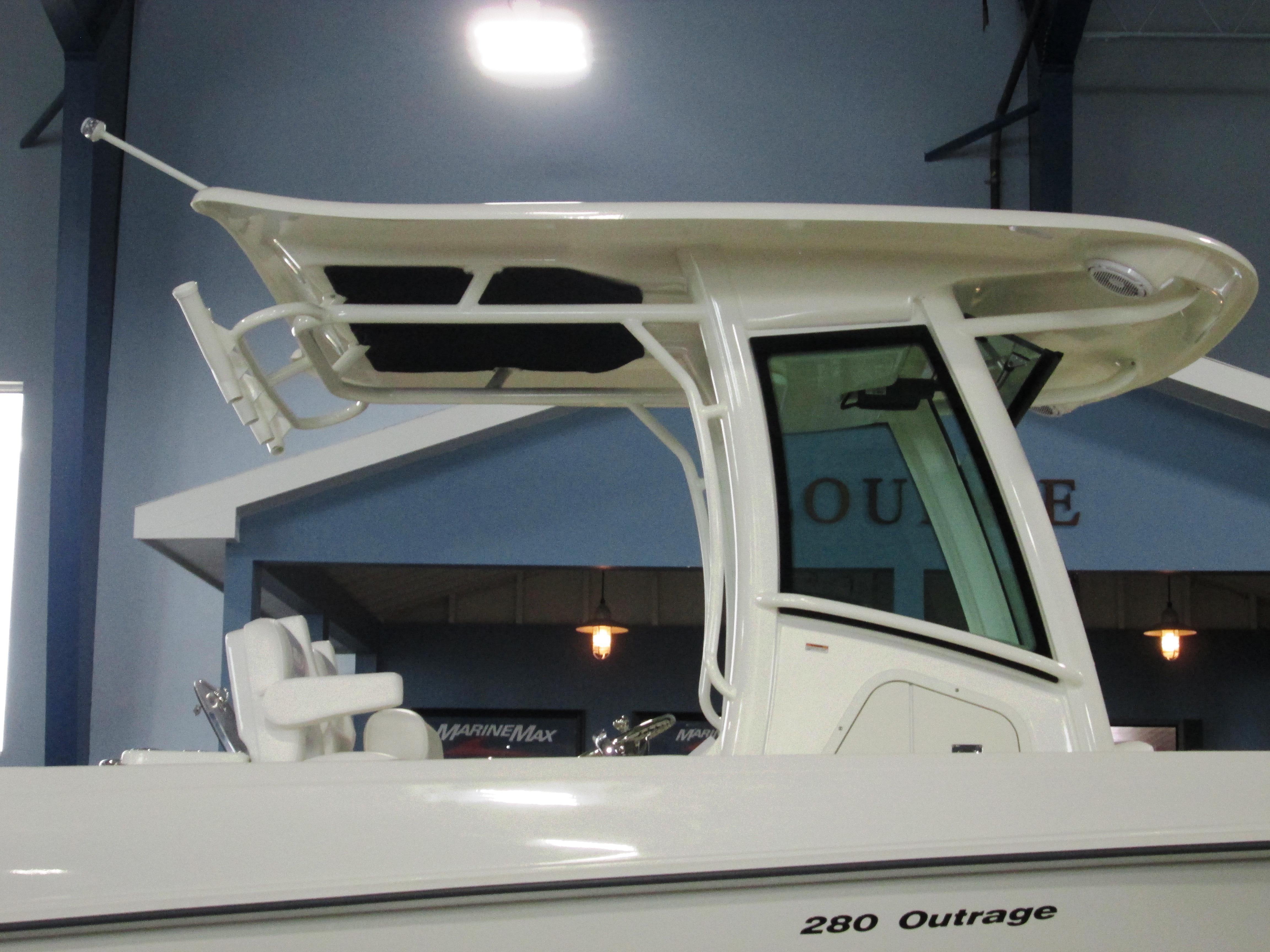 27' Boston Whaler, Listing Number 100752128, Image No. 33