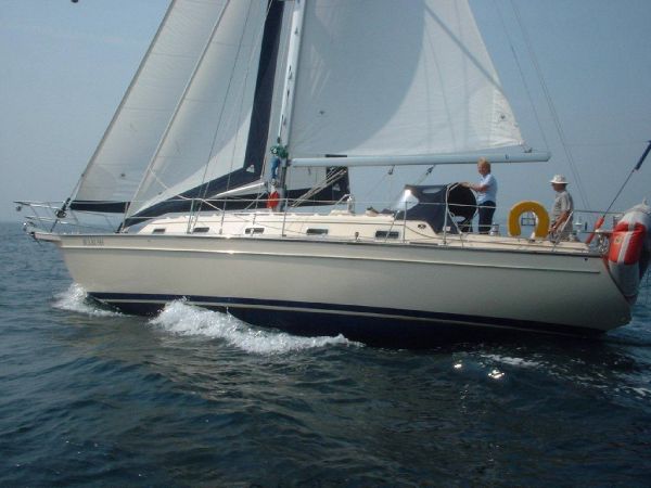 Island Packet 380
