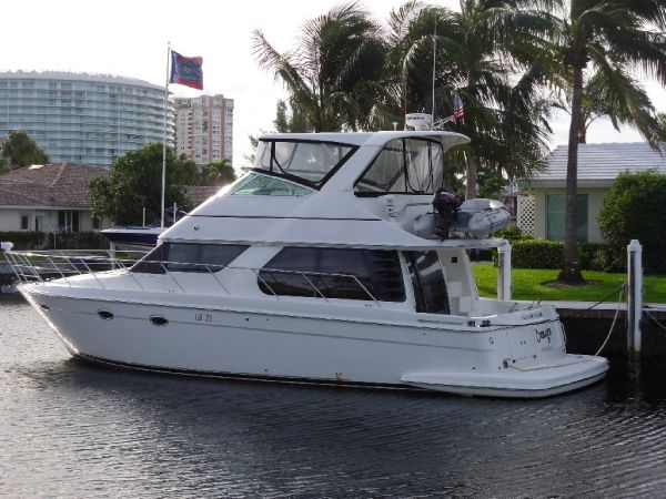 Carver 46 Voyager 3 Cabins ie Sea Ray
