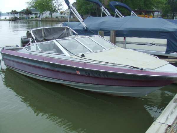 1988 Maxum 19' Maxum...