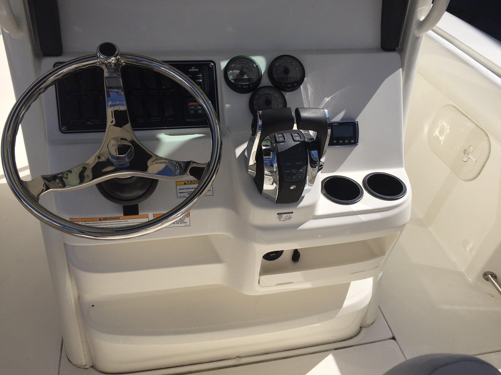 24' Boston Whaler, Listing Number 100752392, Image No. 4
