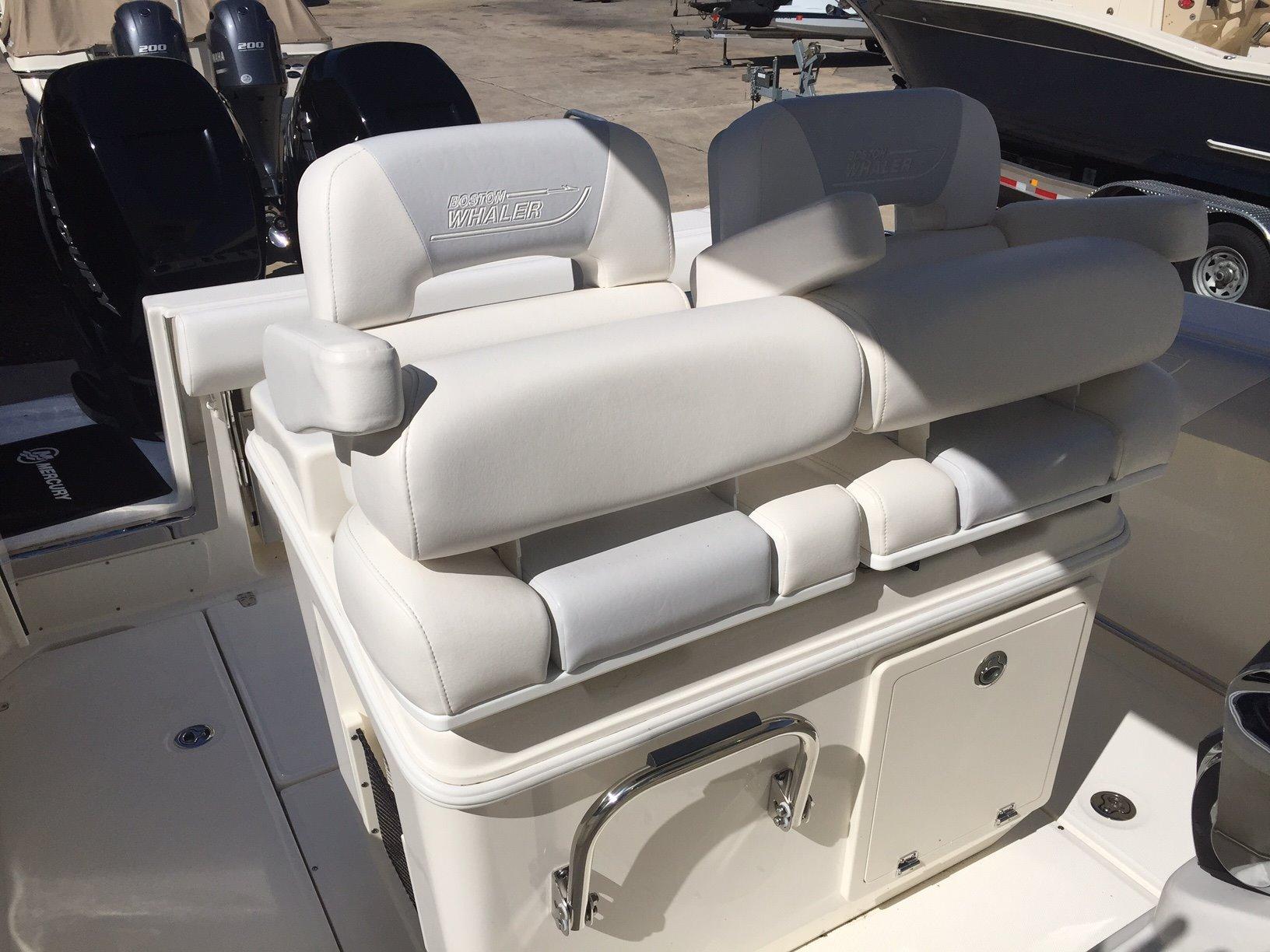 24' Boston Whaler, Listing Number 100752392, - Photo No. 8