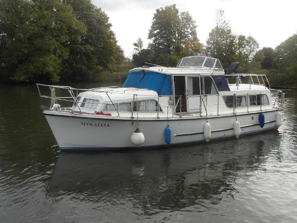 Broom 30