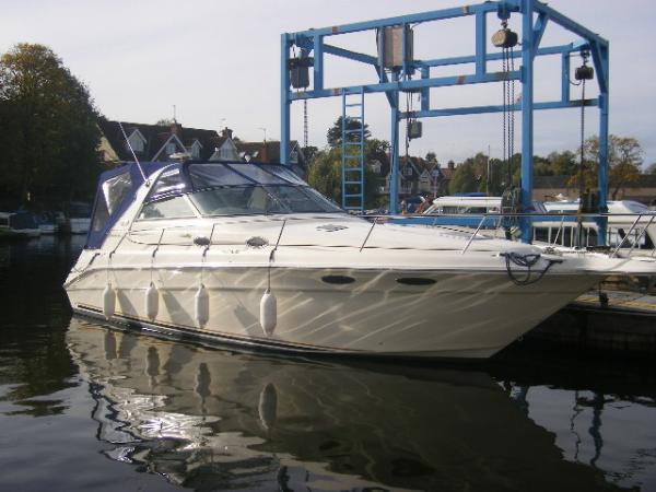 Sea Ray 330 Sundancer
