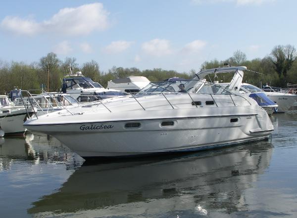 Sealine S37 Sports Cruiser