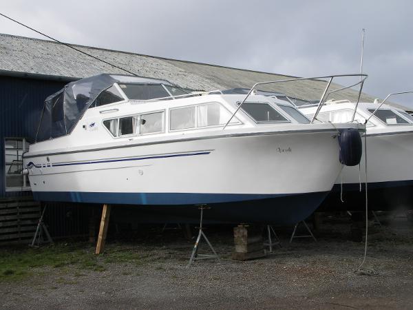 Viking 26 wide beam