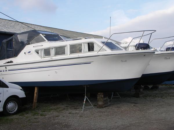 Viking 26 wide beam