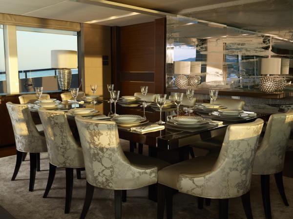 Princess 40M Princess 40M Dining Area