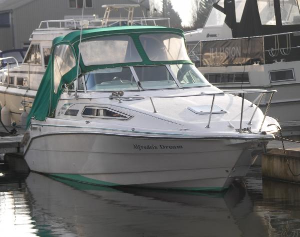 Rinker 260 Fiesta Vee