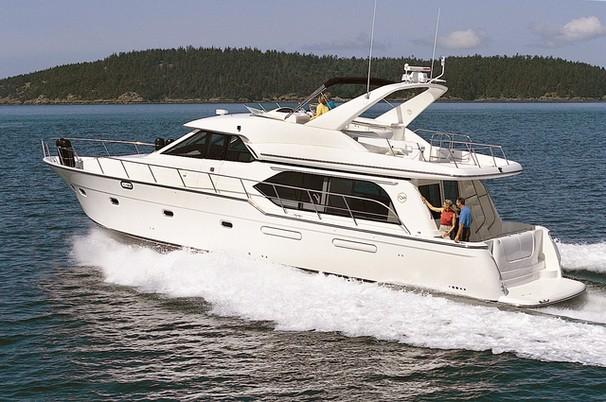 58 ft2000Bayliner5788 Pilot House Motoryacht