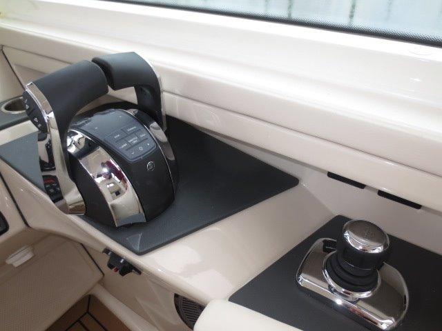 32' Boston Whaler, Listing Number 100759810, - Photo No. 31