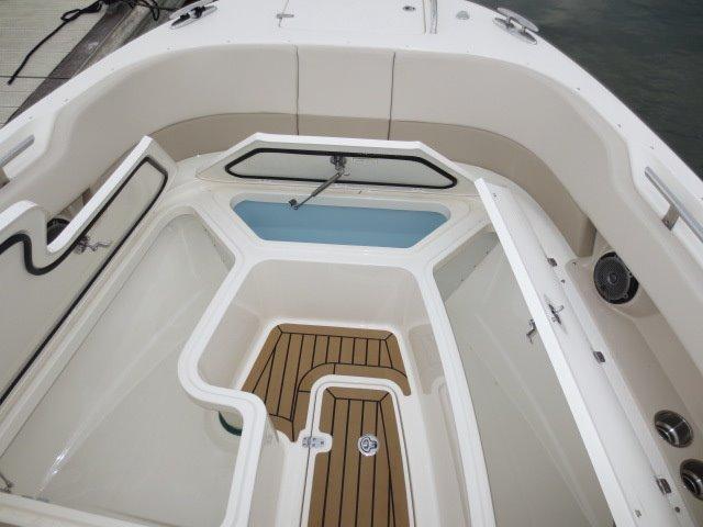 32' Boston Whaler, Listing Number 100759810, - Photo No. 41