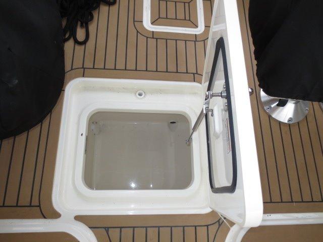 32' Boston Whaler, Listing Number 100759810, - Photo No. 22