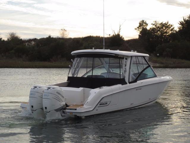 32' Boston Whaler, Listing Number 100759810, - Photo No. 9