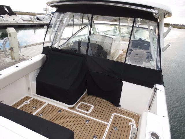 32' Boston Whaler, Listing Number 100759810, - Photo No. 23