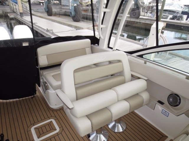32' Boston Whaler, Listing Number 100759810, Image No. 24