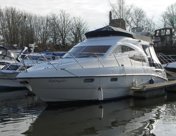 Sealine F34