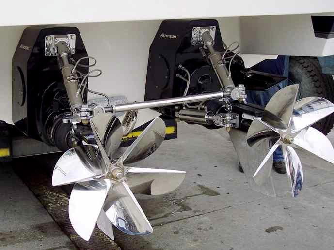 2002 Riviera 470MWellcraft Excalibur with Arneson Surface Drives for sale