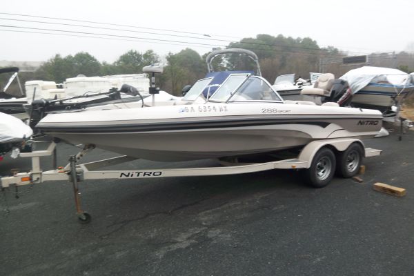 2002 Nitro 288 Sport