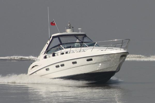 Sealine S38