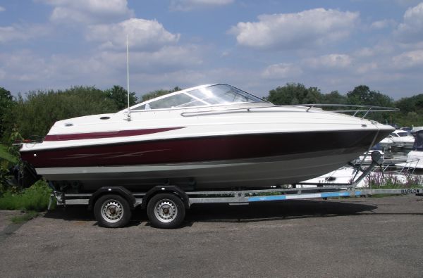 Maxum 2100SC