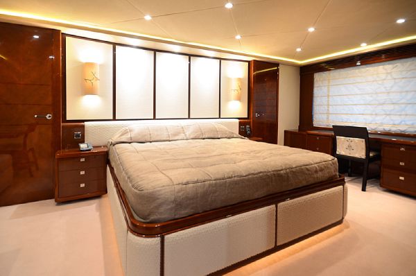 Princess 95 MY / 95MY Princess 95MY Master Suite