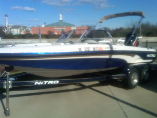 2006 Nitro 288 Sport...