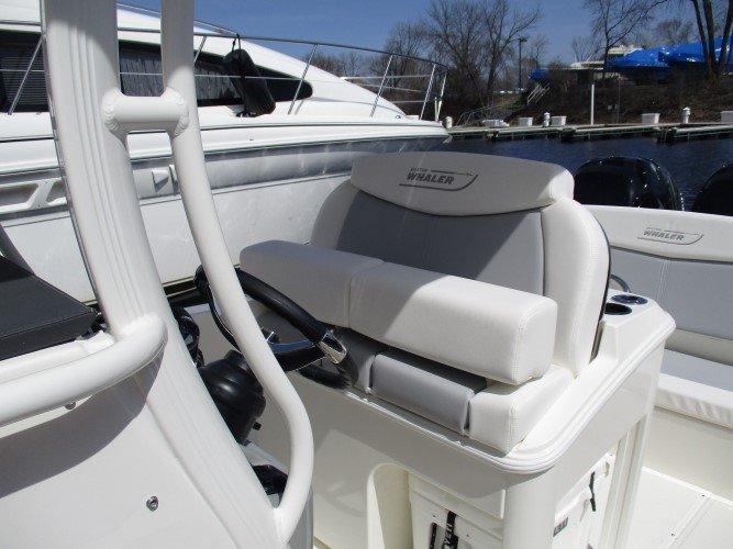 27' Boston Whaler, Listing Number 100762376, Image No. 8