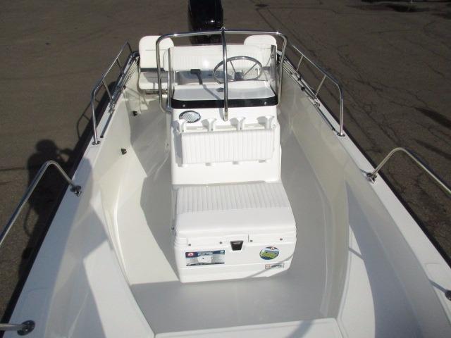 17' Boston Whaler, Listing Number 100762377, - Photo No. 22