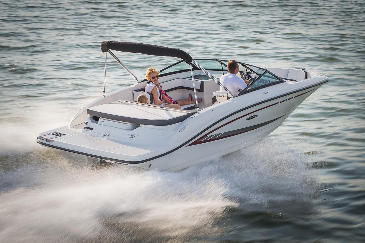 New 2019 SEA RAY 190 SPORT