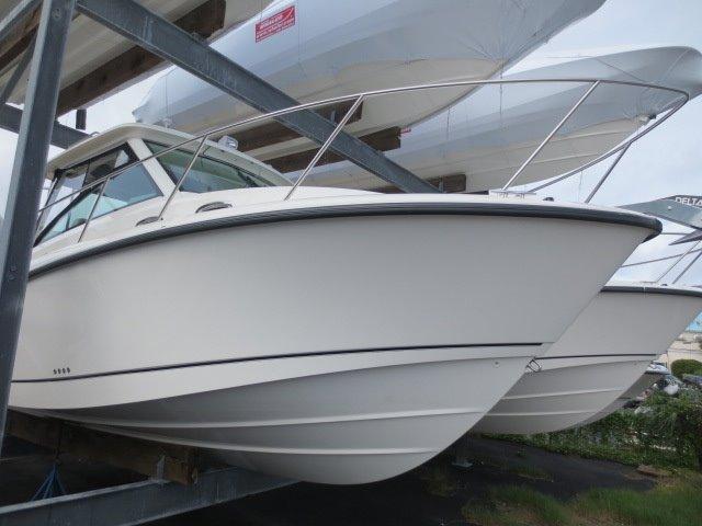 31' Boston Whaler, Listing Number 100752644, - Photo No. 2