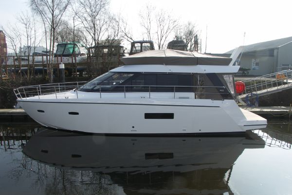 Sealine F42
