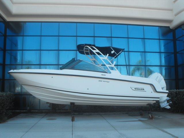 24' Boston Whaler, Listing Number 100752648, Image No. 1