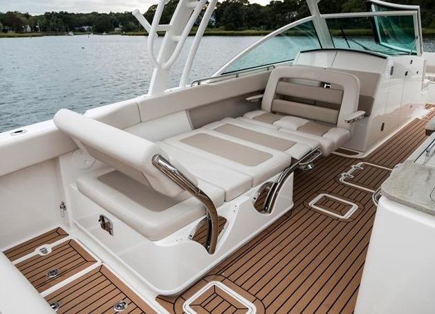 33' Boston Whaler, Listing Number 100760268, - Photo No. 8