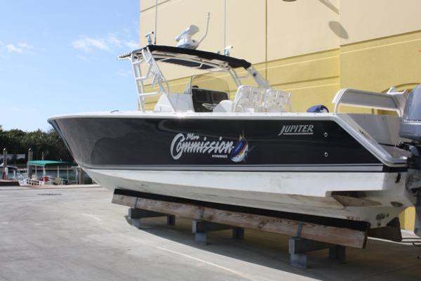 Jupiter Center Console