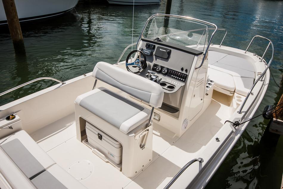21' Boston Whaler, Listing Number 100758532, - Photo No. 8