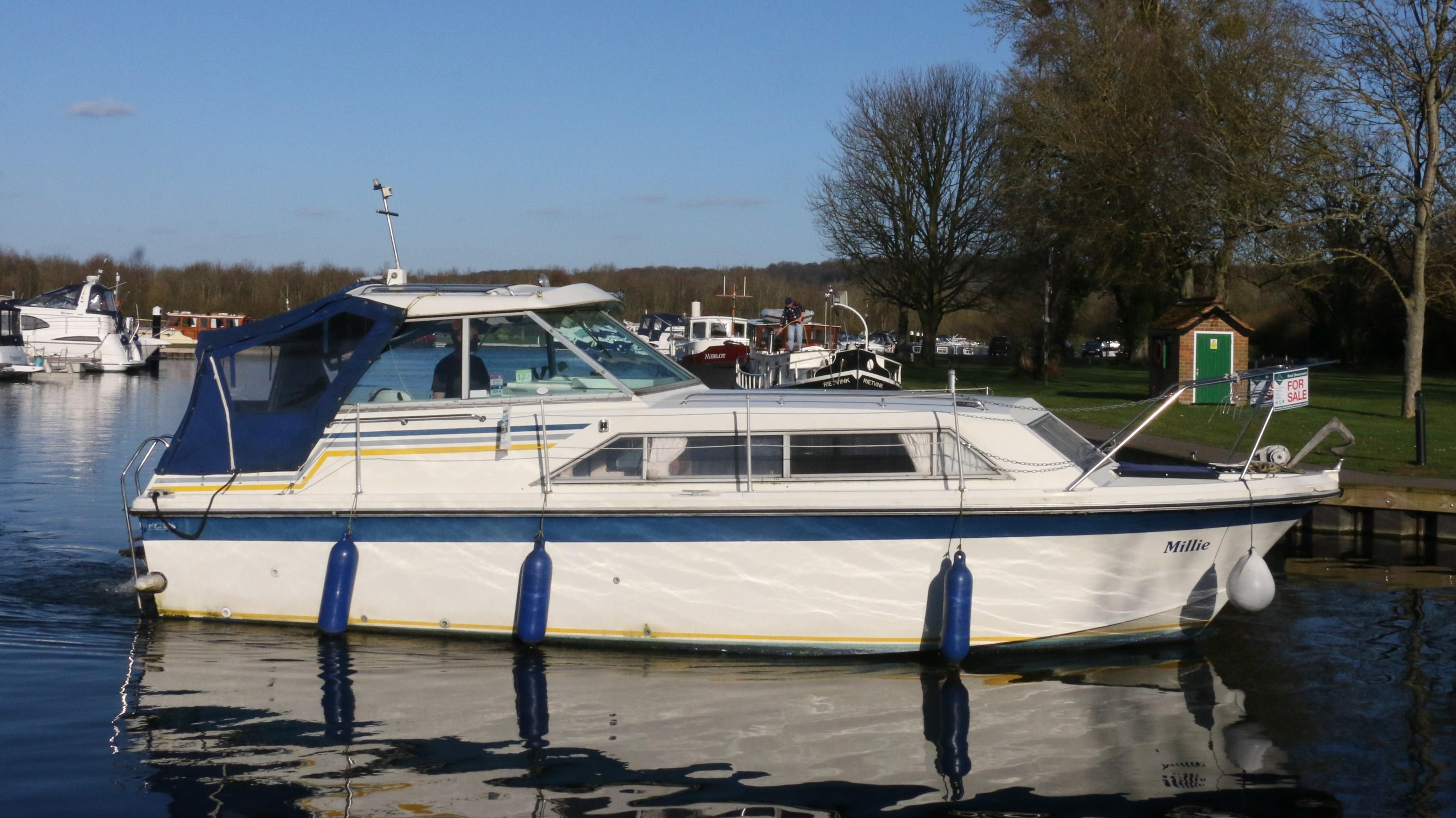 Fairline Mirage - Boat Showrooms - London, Harleyford, Hamble