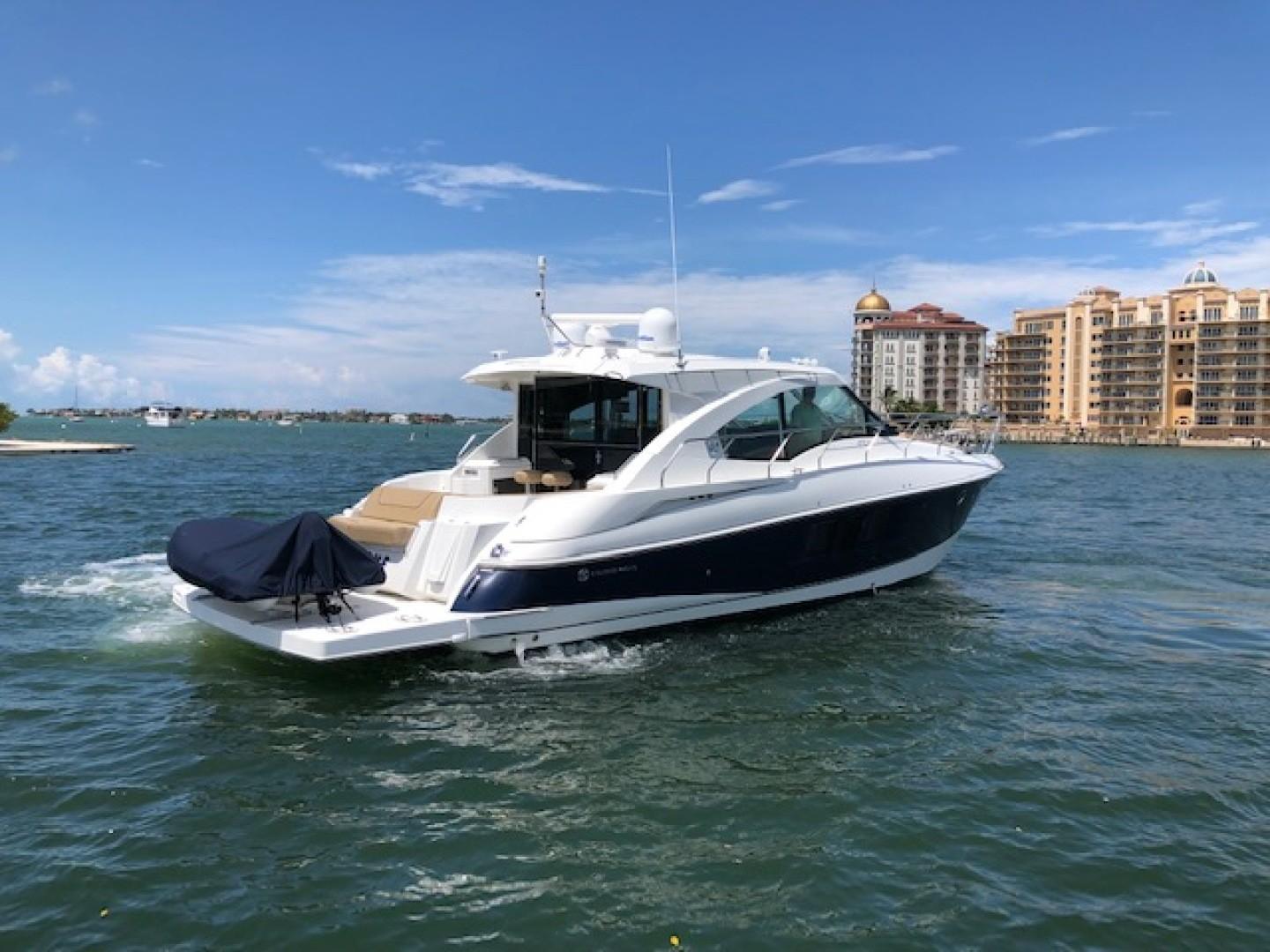 45 Cruisers Yachts Cantius 2015 