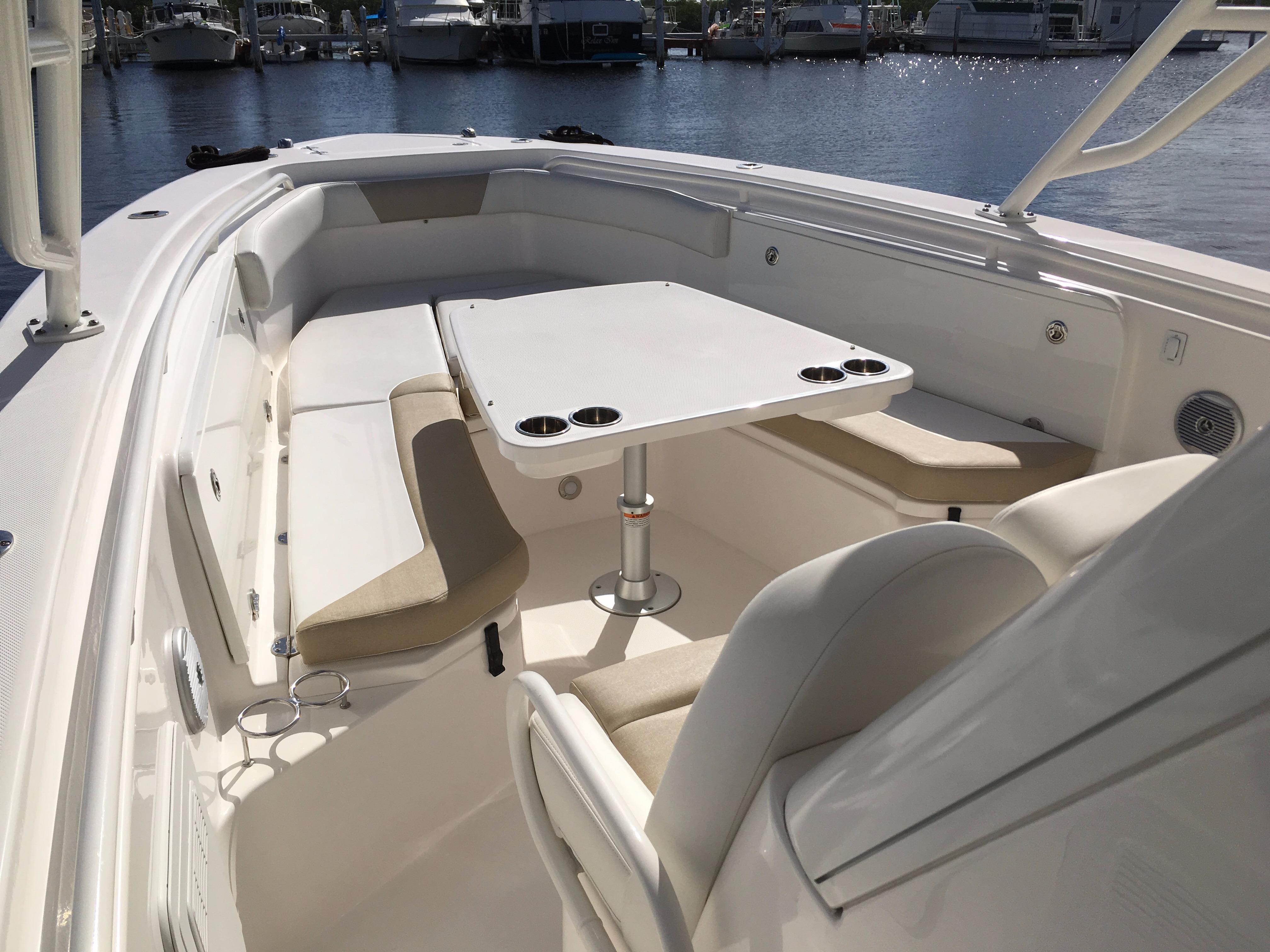 2013 Everglades 355CCX