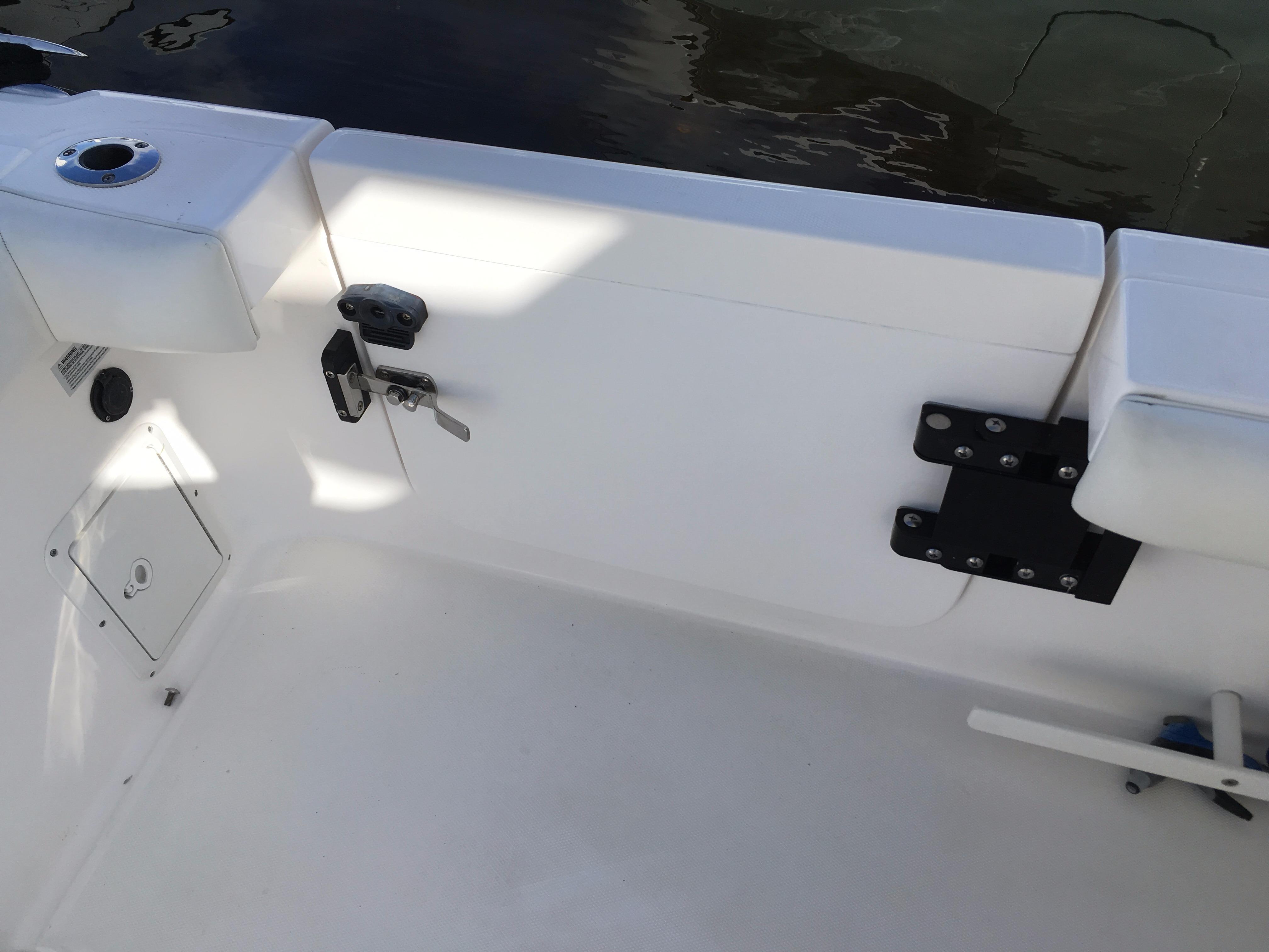2013 Everglades 355CCX