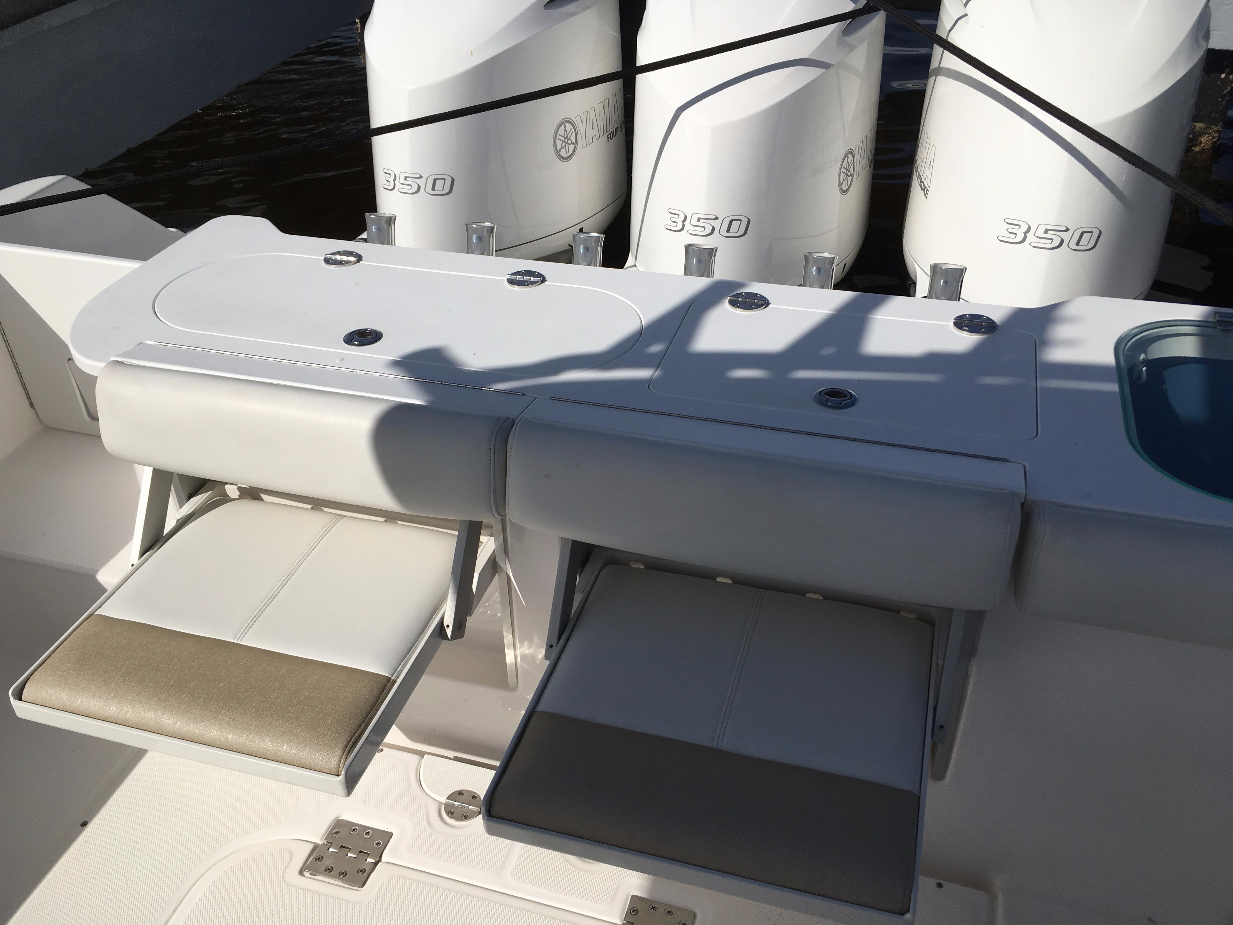 2013 Everglades 355CCX