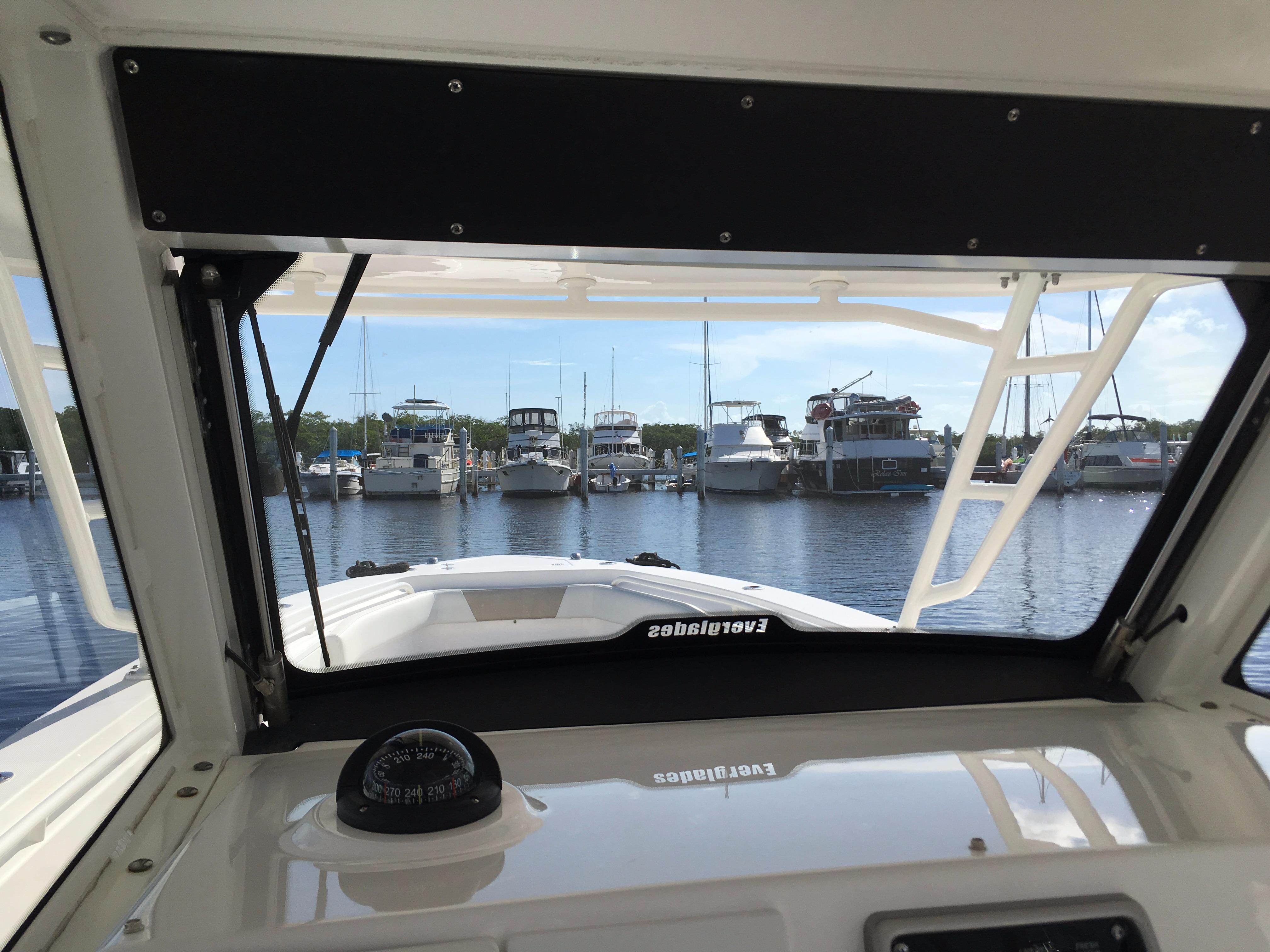 2013 Everglades 355CCX
