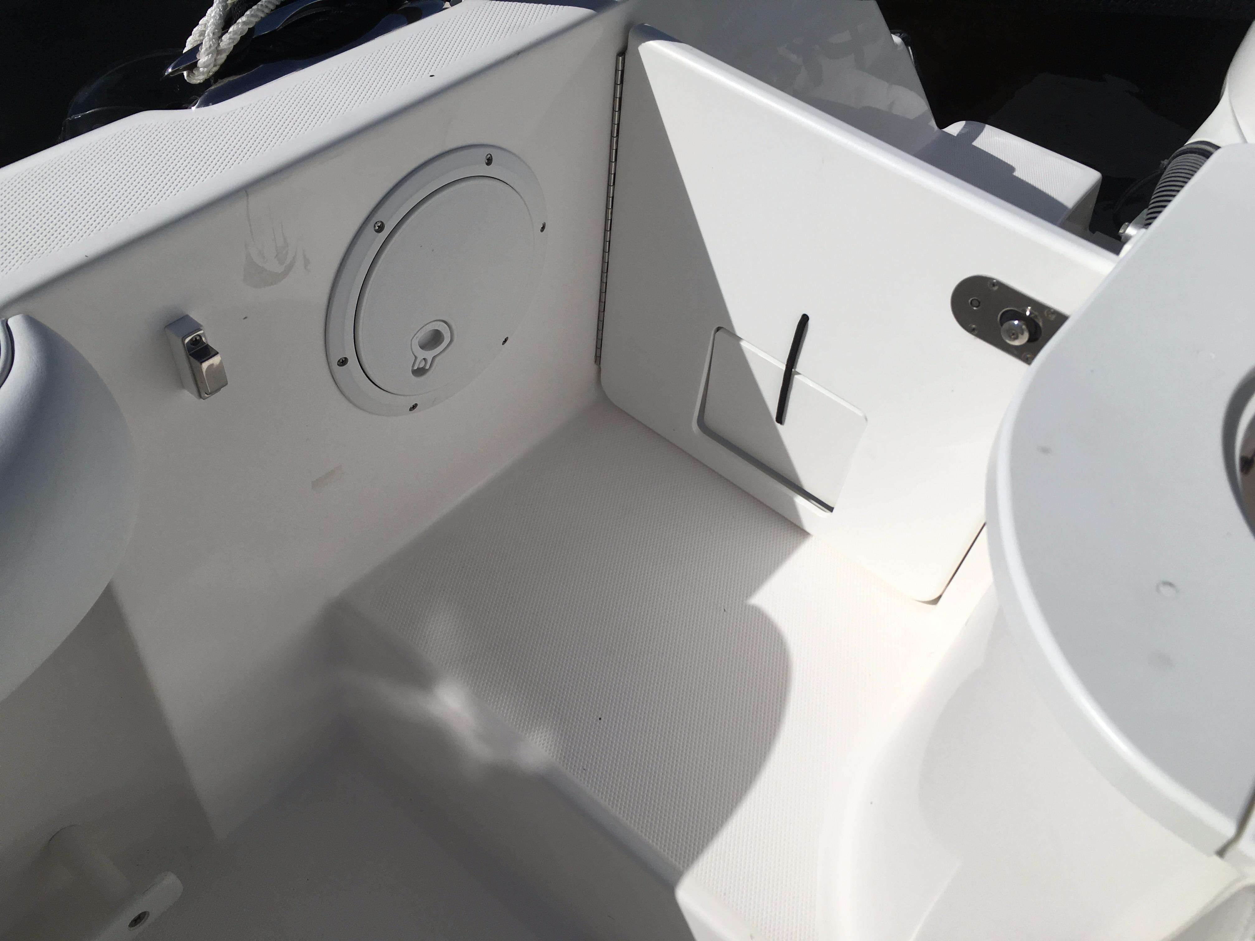2013 Everglades 355CCX